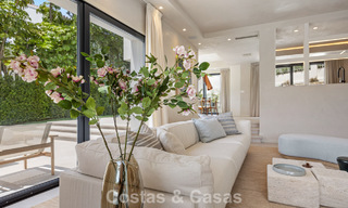 Ready-to-move-in, contemporary Mediterranean luxury villa for sale in a golf area of Marbella - Benahavís 798715 