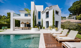 Ready-to-move-in, contemporary Mediterranean luxury villa for sale in a golf area of Marbella - Benahavís 798719 