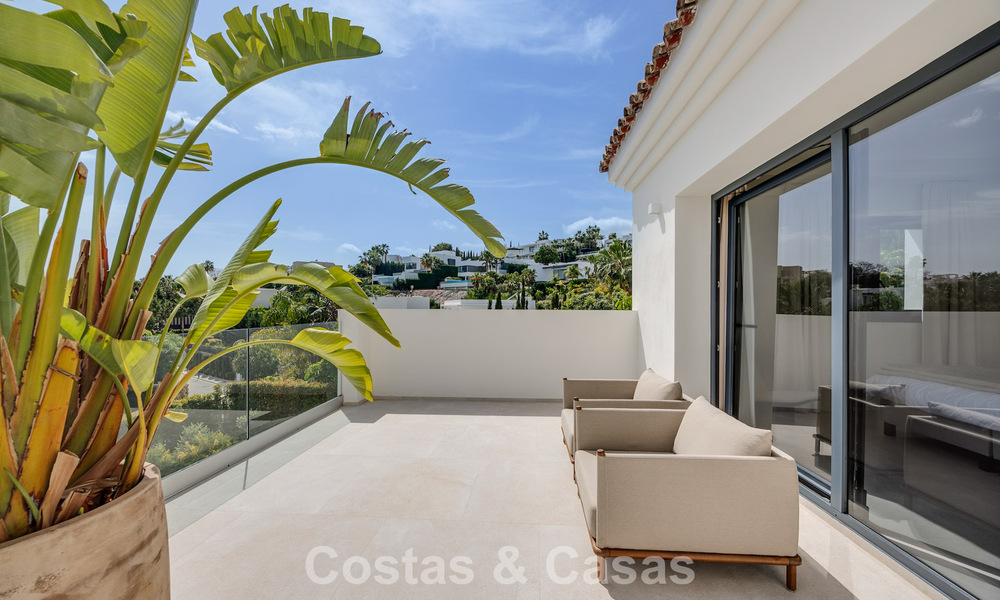 Ready-to-move-in, contemporary Mediterranean luxury villa for sale in a golf area of Marbella - Benahavís 798728