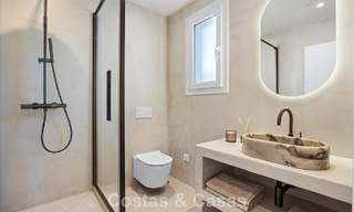 Ready-to-move-in, contemporary Mediterranean luxury villa for sale in a golf area of Marbella - Benahavís 798731 
