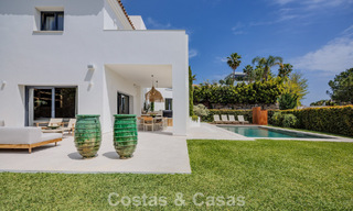 Ready-to-move-in, contemporary Mediterranean luxury villa for sale in a golf area of Marbella - Benahavís 798748 