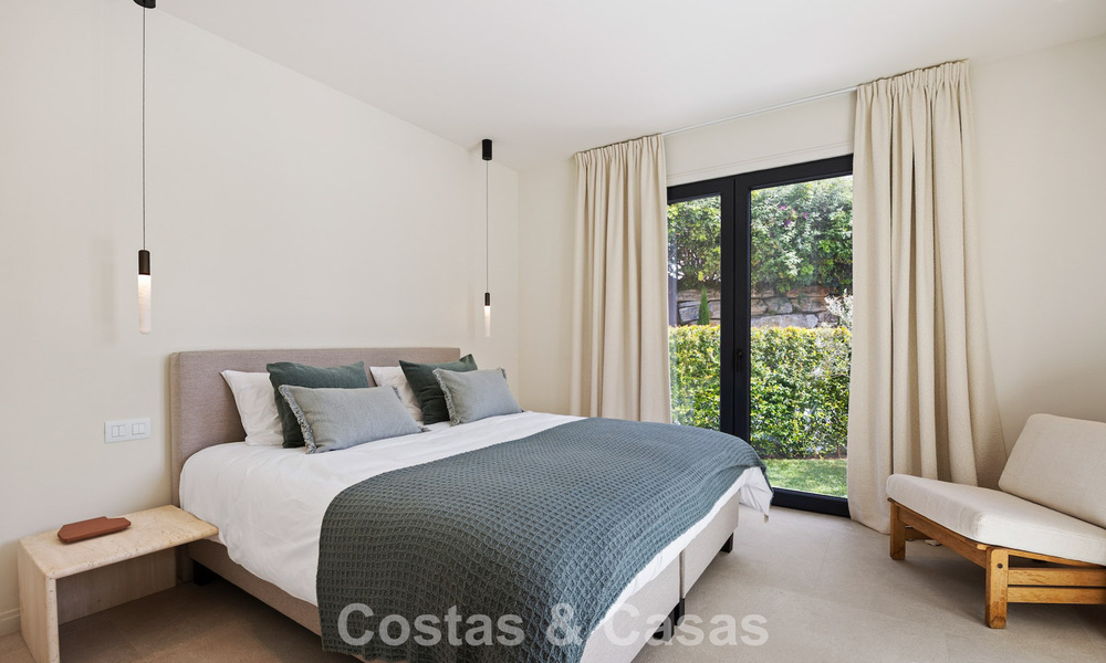 Ready-to-move-in, contemporary Mediterranean luxury villa for sale in a golf area of Marbella - Benahavís 798752