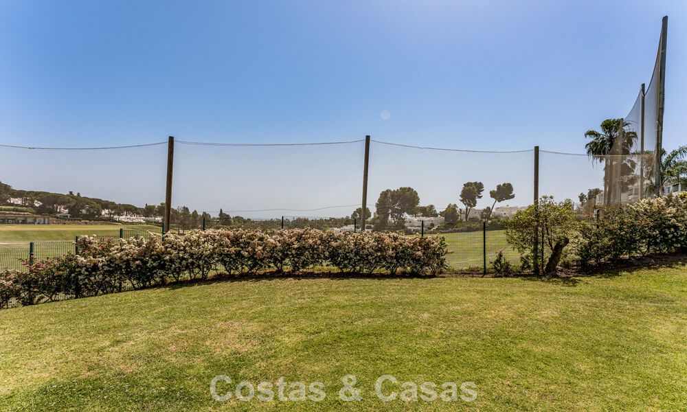Stylish modernised apartment for sale, frontline aloha golf in Nueva Andalucía, Marbella 798776