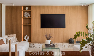 Stylish modernised apartment for sale, frontline aloha golf in Nueva Andalucía, Marbella 798788 