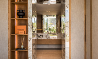 Stylish modernised apartment for sale, frontline aloha golf in Nueva Andalucía, Marbella 798797 