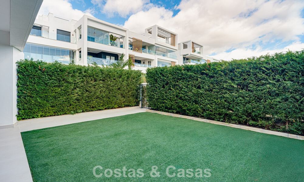 Modern garden apartment for sale at walking distance to the beach on the New Golden Mile between Marbella and Estepona 798807
