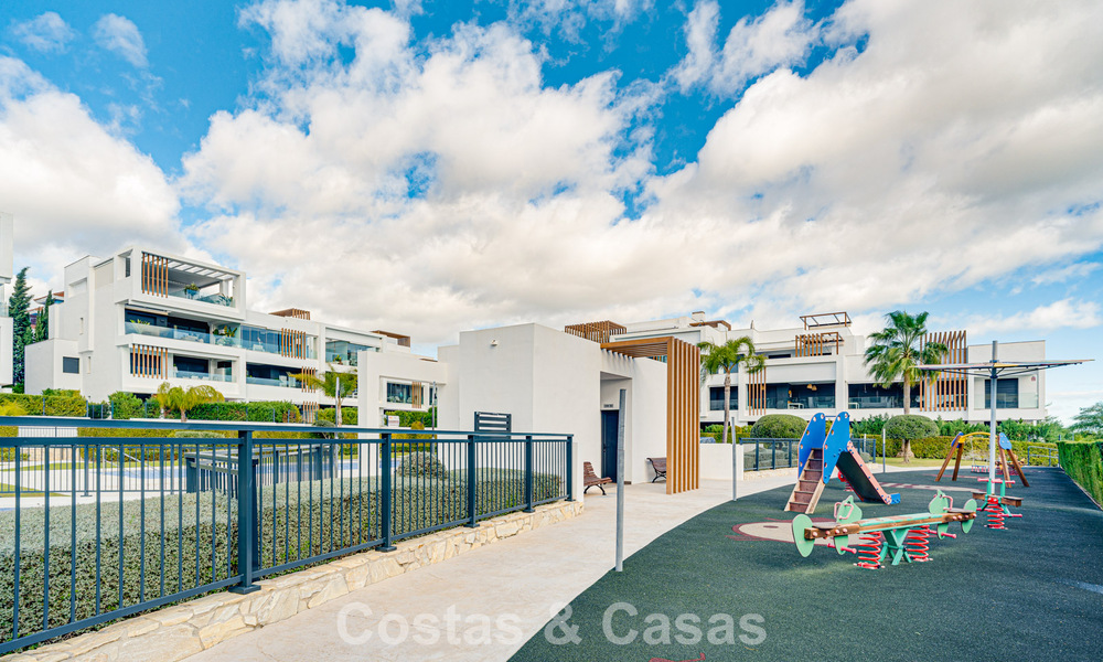 Modern garden apartment for sale at walking distance to the beach on the New Golden Mile between Marbella and Estepona 798808