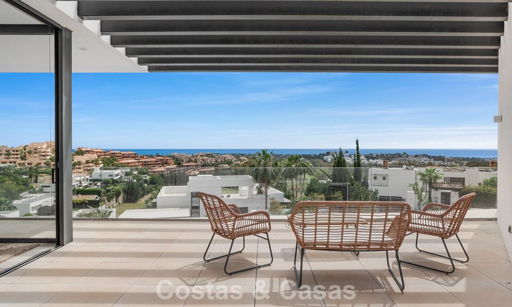 Contemporary modern villa with panoramic sea views for sale in a prestigious golf area in Marbella - Benahavís 798851