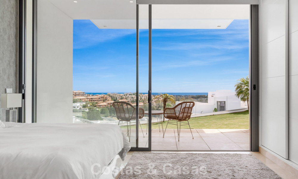 Contemporary modern villa with panoramic sea views for sale in a prestigious golf area in Marbella - Benahavís 798871