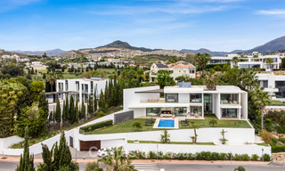 Contemporary modern villa with panoramic sea views for sale in a prestigious golf area in Marbella - Benahavís 798883 