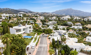 Contemporary modern villa with panoramic sea views for sale in a prestigious golf area in Marbella - Benahavís 798886 