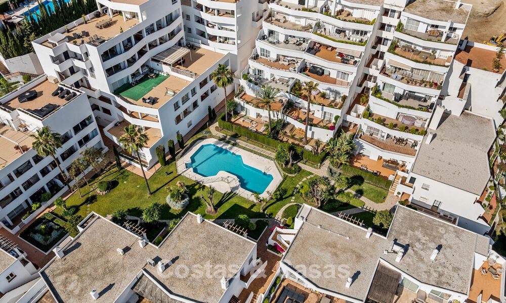 Move-in ready and contemporary fully renovated apartment for sale in Nueva Andalucía, Marbella 798896