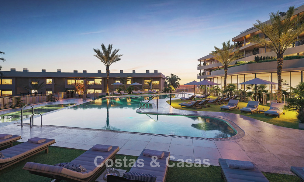 Modern, luxury new-build apartments with breathtaking sea views for sale in Fuengirola, Costa del Sol 798989