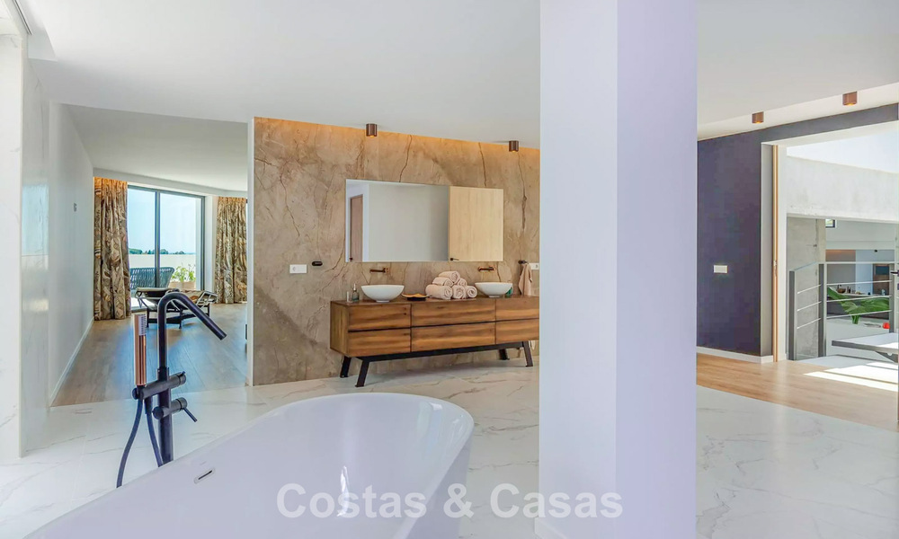 Advanced luxury villa with panoramic sea views for sale in the hills of Marbella - Benahavís 798973