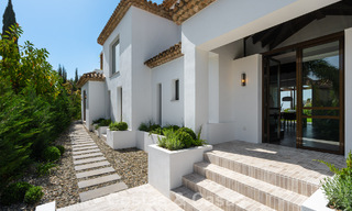 Royal villa in a contemporary Mediterranean architectural style for sale in a gated community in Marbella - Benahavís 799066 
