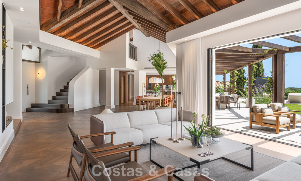 Royal villa in a contemporary Mediterranean architectural style for sale in a gated community in Marbella - Benahavís 799090