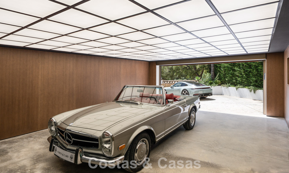 Royal villa in a contemporary Mediterranean architectural style for sale in a gated community in Marbella - Benahavís 799091