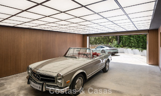 Royal villa in a contemporary Mediterranean architectural style for sale in a gated community in Marbella - Benahavís 799091 