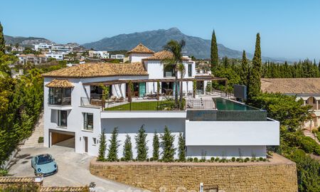 Royal villa in a contemporary Mediterranean architectural style for sale in a gated community in Marbella - Benahavís 799094