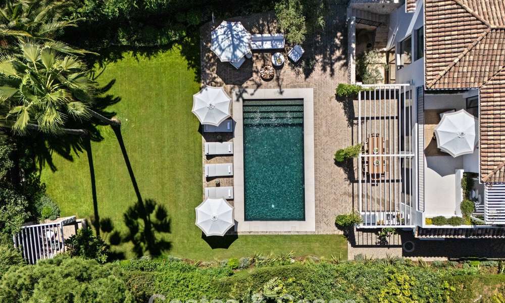 Turnkey, contemporary Mediterranean villa for sale, bordering Las Brisas Golf in Nueva Andalucía, Marbella 799102