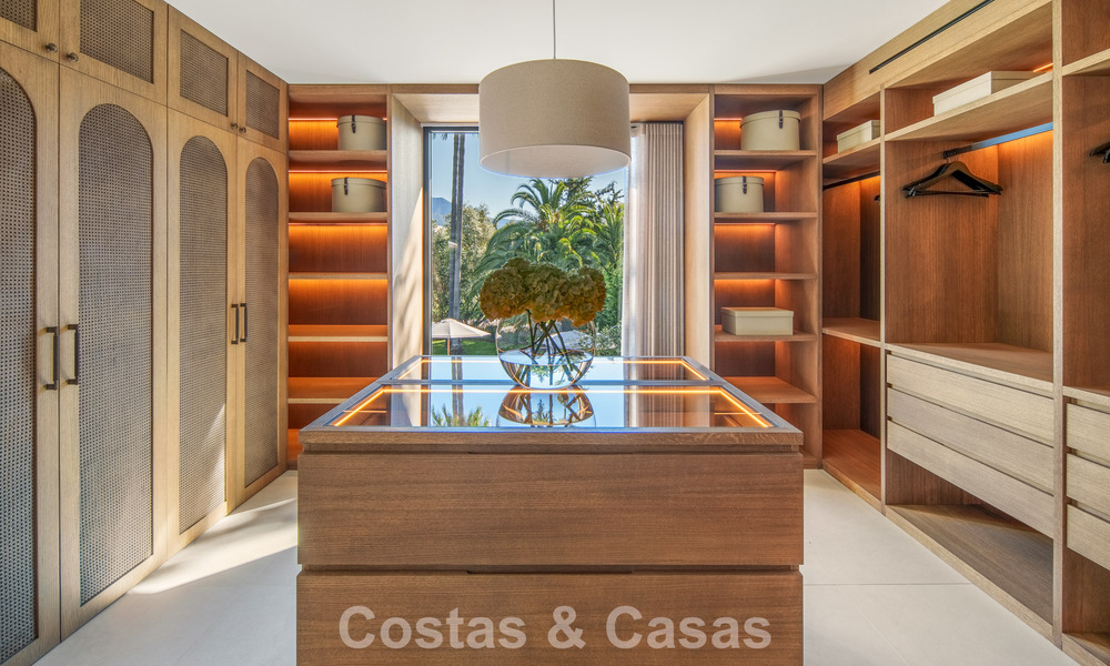 Turnkey, contemporary Mediterranean villa for sale, bordering Las Brisas Golf in Nueva Andalucía, Marbella 799103