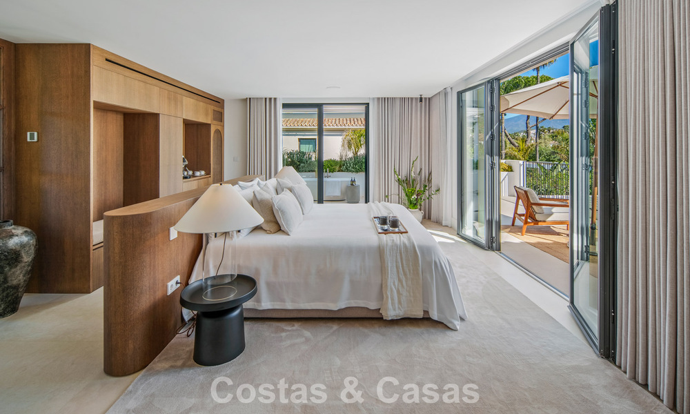 Turnkey, contemporary Mediterranean villa for sale, bordering Las Brisas Golf in Nueva Andalucía, Marbella 799116