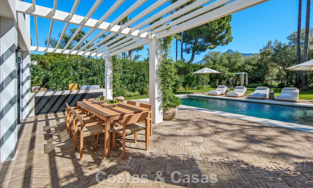 Turnkey, contemporary Mediterranean villa for sale, bordering Las Brisas Golf in Nueva Andalucía, Marbella 799119