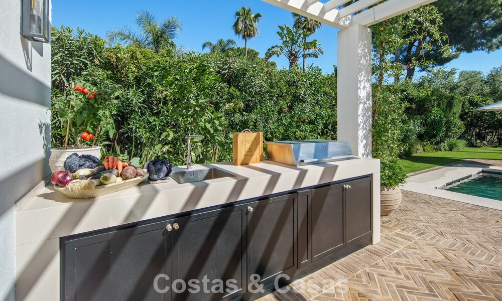 Turnkey, contemporary Mediterranean villa for sale, bordering Las Brisas Golf in Nueva Andalucía, Marbella 799121