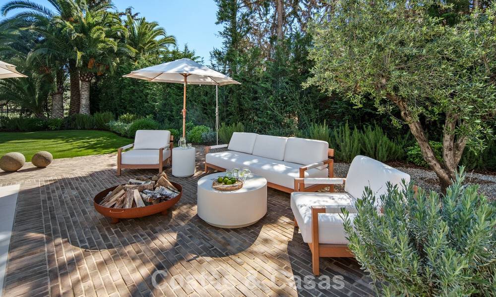 Turnkey, contemporary Mediterranean villa for sale, bordering Las Brisas Golf in Nueva Andalucía, Marbella 799124