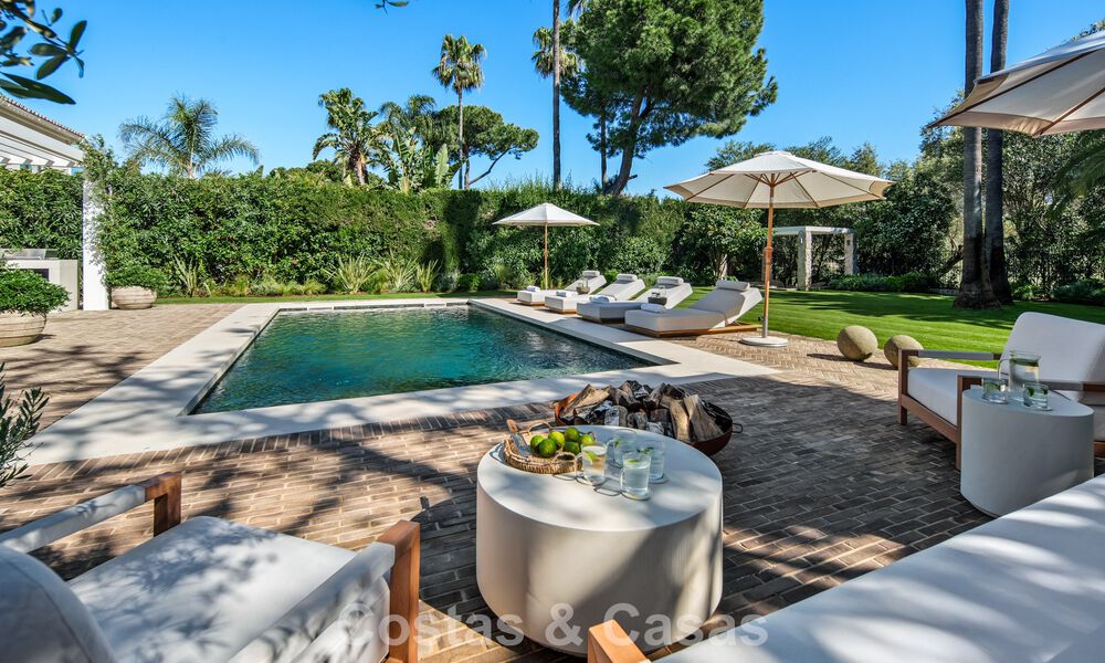 Turnkey, contemporary Mediterranean villa for sale, bordering Las Brisas Golf in Nueva Andalucía, Marbella 799125