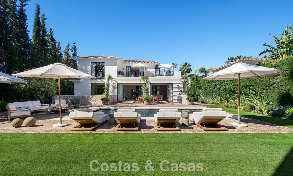 Turnkey, contemporary Mediterranean villa for sale, bordering Las Brisas Golf in Nueva Andalucía, Marbella 799128