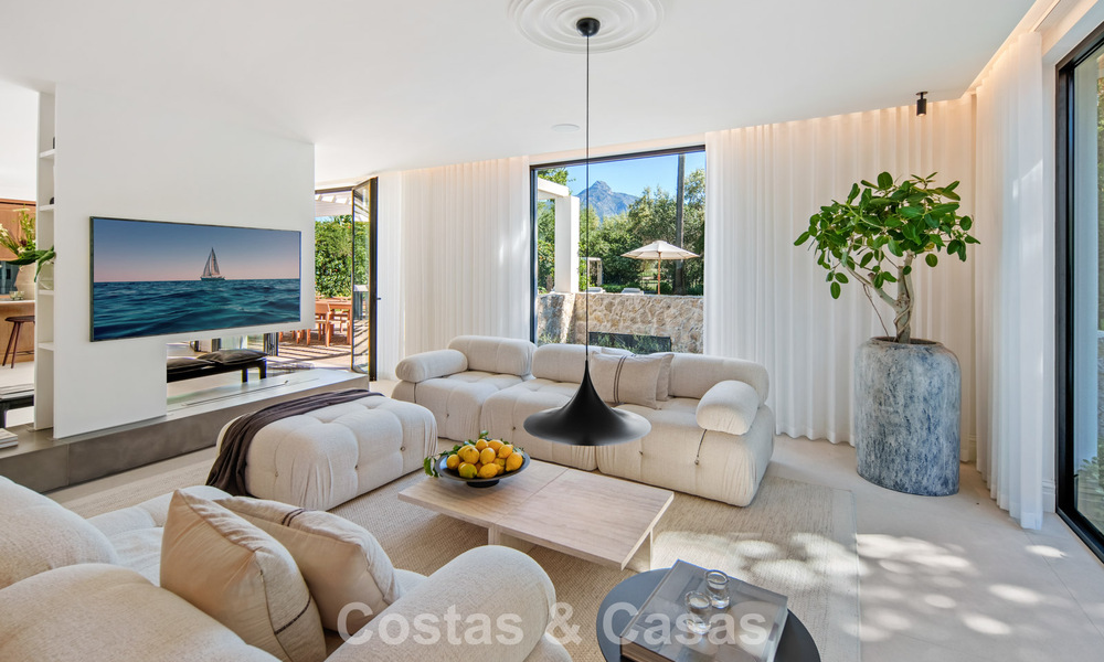 Turnkey, contemporary Mediterranean villa for sale, bordering Las Brisas Golf in Nueva Andalucía, Marbella 799140