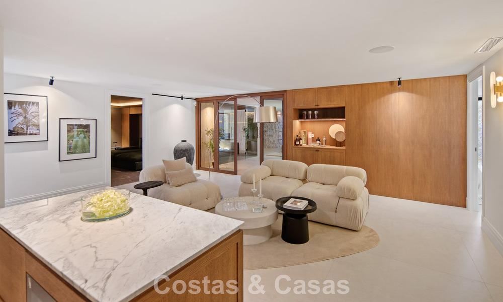 Turnkey, contemporary Mediterranean villa for sale, bordering Las Brisas Golf in Nueva Andalucía, Marbella 799157