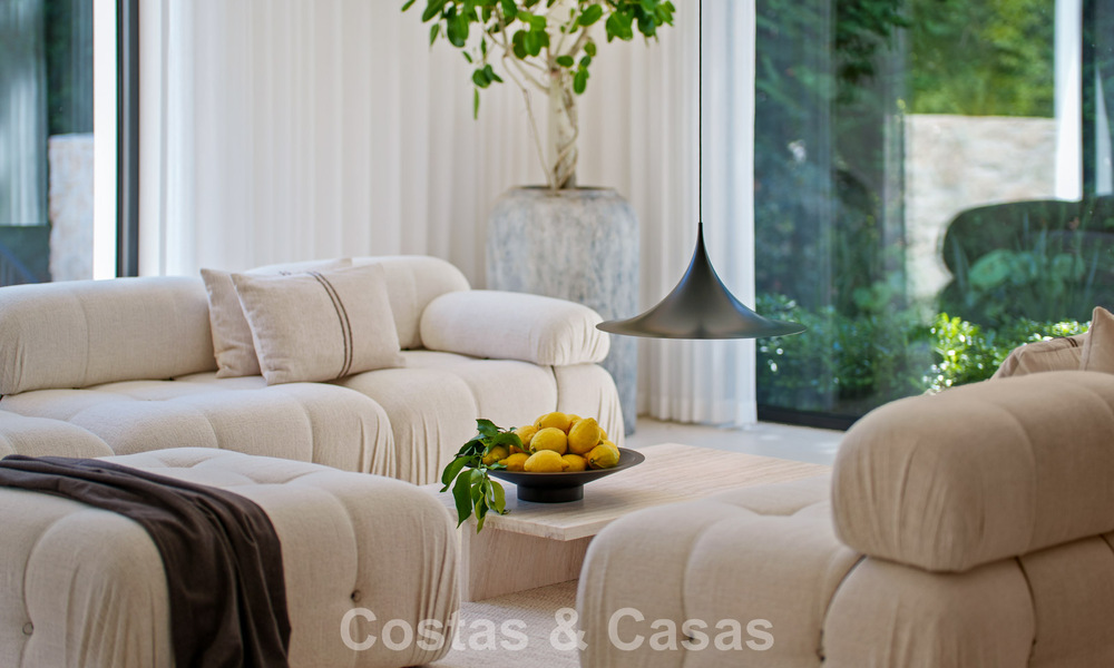 Turnkey, contemporary Mediterranean villa for sale, bordering Las Brisas Golf in Nueva Andalucía, Marbella 799171