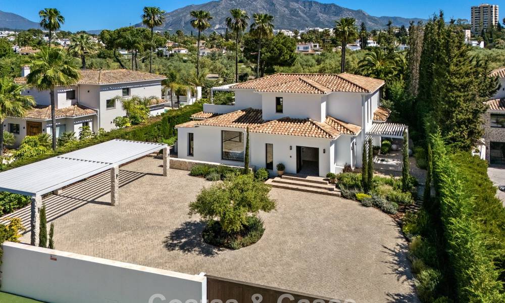 Turnkey, contemporary Mediterranean villa for sale, bordering Las Brisas Golf in Nueva Andalucía, Marbella 799184