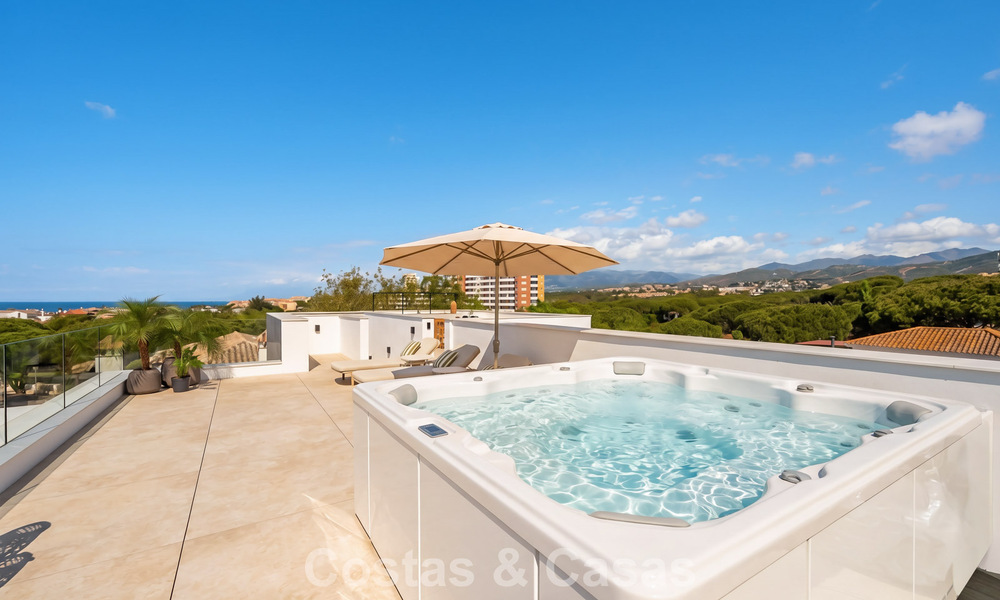 High-end beachside villa with rooftop terrace and jacuzzi with sea views for sale east of Marbella Centre 799198