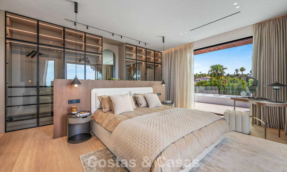 High-end beachside villa with rooftop terrace and jacuzzi with sea views for sale east of Marbella Centre 799210