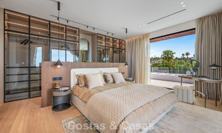 High-end beachside villa with rooftop terrace and jacuzzi with sea views for sale east of Marbella Centre 799210 
