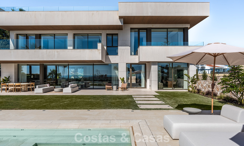 Modern luxury villa with breathtaking sea views for sale near Malaga West, Costa del Sol 799446