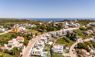 Modern turnkey villa for sale in a sought-after golf community near Estepona town centre 799453 