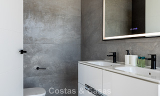 Modern turnkey villa for sale in a sought-after golf community near Estepona town centre 799460 