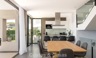 Modern turnkey villa for sale in a sought-after golf community near Estepona town centre 799469 