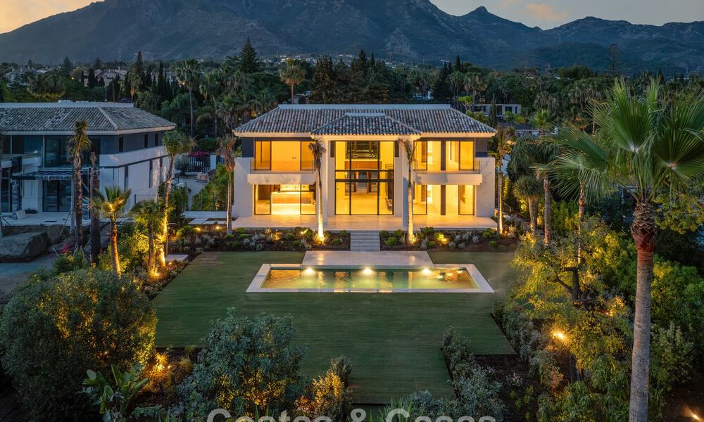 New, modern architectural villa with breathtaking sea views for sale on Marbella’s Golden Mile 799287