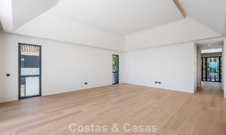 New, modern architectural villa with breathtaking sea views for sale on Marbella’s Golden Mile 799292 