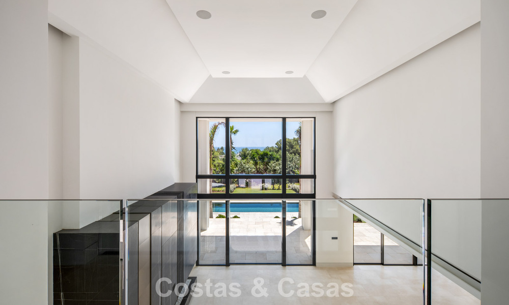 New, modern architectural villa with breathtaking sea views for sale on Marbella’s Golden Mile 799307