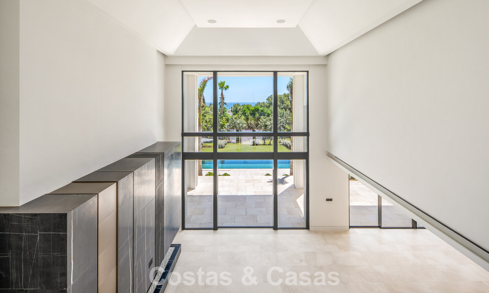 New, modern architectural villa with breathtaking sea views for sale on Marbella’s Golden Mile 799308