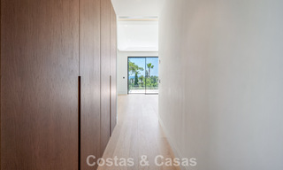 New, modern architectural villa with breathtaking sea views for sale on Marbella’s Golden Mile 799309 