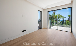 New, modern architectural villa with breathtaking sea views for sale on Marbella’s Golden Mile 799310 