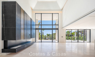 New, modern architectural villa with breathtaking sea views for sale on Marbella’s Golden Mile 799314 