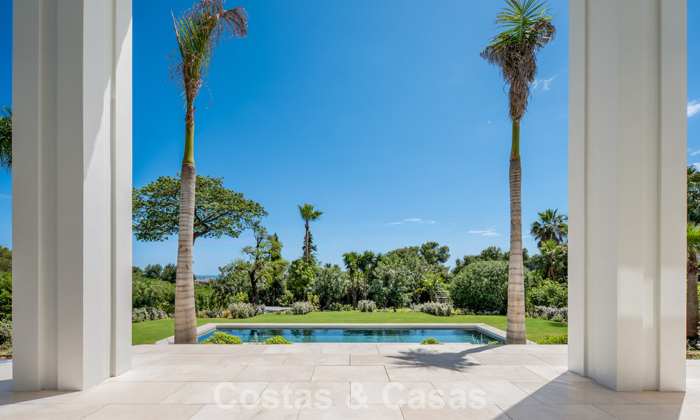 New, modern architectural villa with breathtaking sea views for sale on Marbella’s Golden Mile 799330